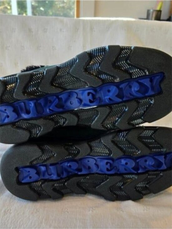 NIB Burberry Creeper Green (Vine) Shearling Round Toe Lace-Up Boots Size 41